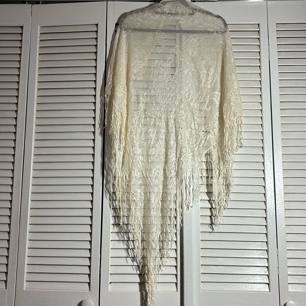 Ivory Shawl